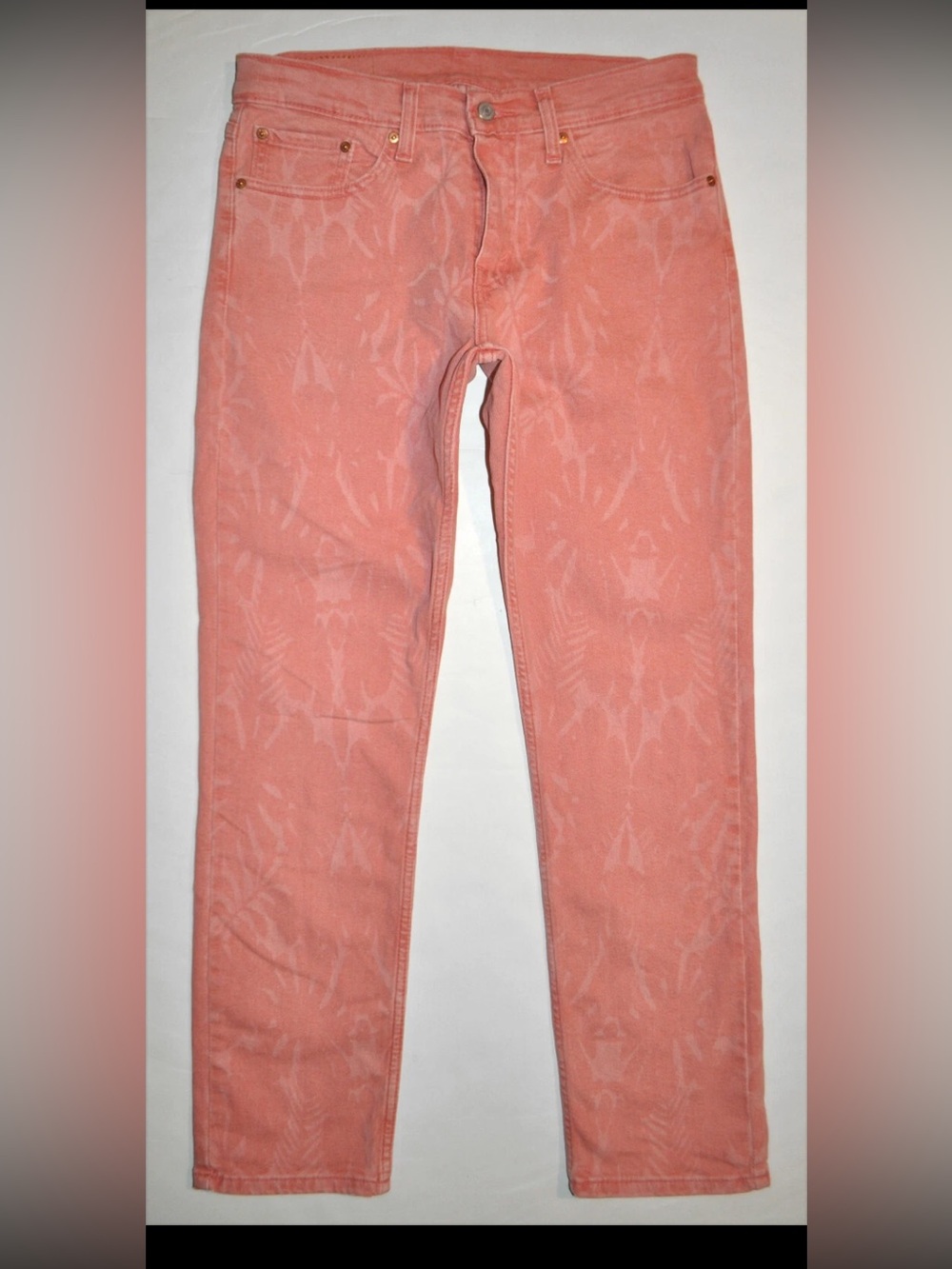 Levi's Coral Pink Straight Jeans with Subtle Pattern